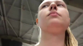 Masturbate in the Gym so Hard