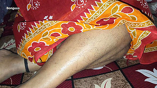 Desi Aunty Sharing Bed Wet Creamy Pussy Hot Sex