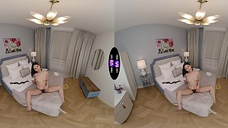 Teen Roxy's solo VR show: Shaved puss and tiny titties