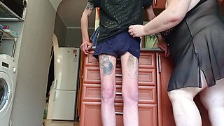 Zona901's Friend Fucks Her Mouth in Kitchen and Feeds Cum Swallow