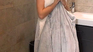 Chloe Toy - Sneaky Shower Pt. 1 - JOI
