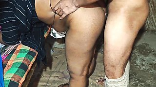 Desi hot pregnant bhabhi by making a hut