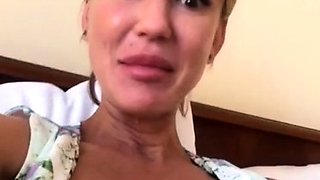 amateur texas blonde flashing boobs on live webcam