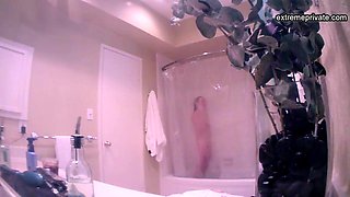 Peeping at my busty 21yo stepdaughter