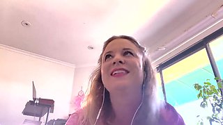 Filthy daddy loosens stepdaughter's ass with his dick