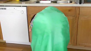 HORNY INDIAN MOM GIVES STEP SON CHANCE TO BLOW LOAD (ENG SUBTITLES) 1080p hornylily(1)