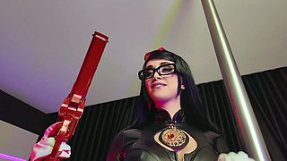Sensuous cosplayer shows off sexy outfit and fucks herself