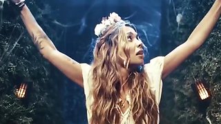 Hardcore Monster Fucking Parody - Futa Minotaur Medieval Fantasy With Swallowing Cum - Ava Amira