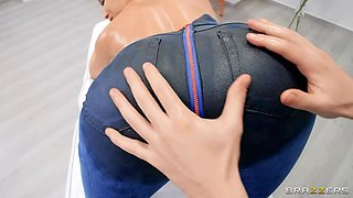 BRAZZERS Jean Slipped off to Slip Dick in - Anal Squirters