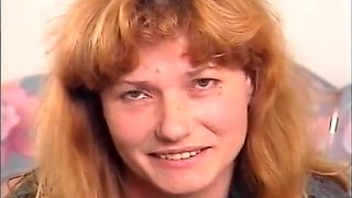 A MILF's yummy hairy pussy - Julia Reaves