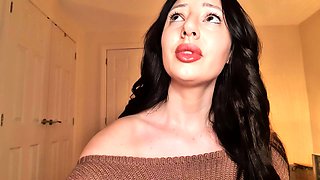 Webcam fun mature brunette with toys cum on cam