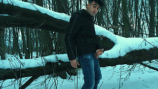 Winter Jerking off on the Tree