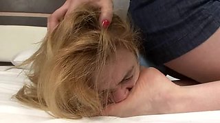 Brazilian Female Foot Domination