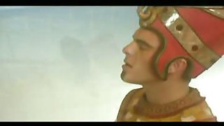Egyptian queen gets pounded in the bath of the pyramid