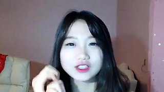 Korean girl strips on a webcam part 1