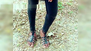 Pretty African girls feet