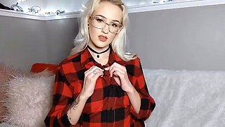 Softestgirl - Cheat On Your Girlfriend With Me