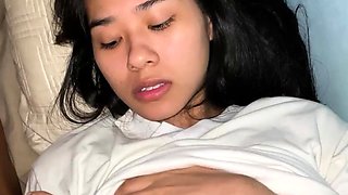 Asian Teen Sends Nudes and Masturbates Next to Boyfriend.