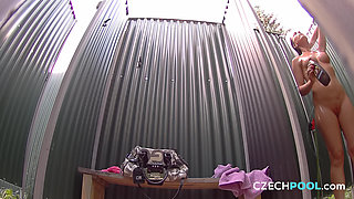 Czech Pool 14: Exclusive MILF