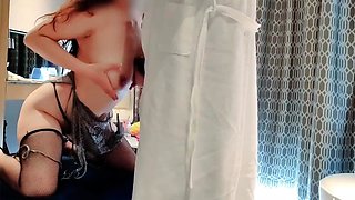 Hot busty babe amateur blowjob