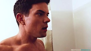 Shower blowjobs lead to a rimjob and anal screwing too