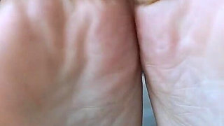 Humping Fool for Feet