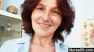 Redhead grandma Linda hairy pussy close ups