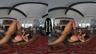 Nina White Cuckolds Her Husband by Riding Personal Trainer Isiah Maxwell in Wild Cheating POV Session