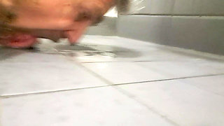 Public toilet