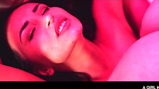Selvaggia Teases with Delayed Passion in Lesbian Play