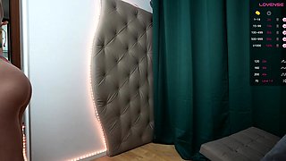 Sexy Amateur Preggo Girl in Webcam Free Big Boobs Porn Video