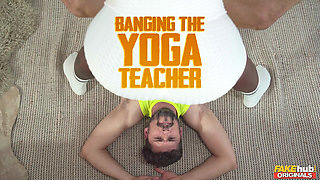 Fakehub Originals - Banging the Bubble Butt Yoga Teacher Josy Black