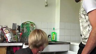 Une vraie nympho qui n perd pas une occasion de baiser