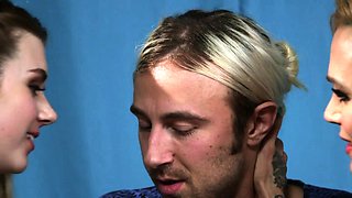 Tattooed hos share facial