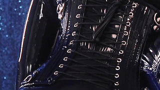 Sexual latex blonde MILF squirt dildo fuck