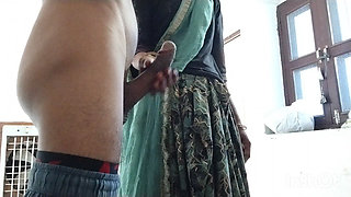 Sexy Indian Sister-in-law Invites Her Boyfriend for Sex While Husband Was Out of the House