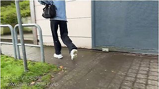 Riskante Spritzige Gondelfahrt - Blowjob Date In Der Seilbahn