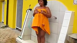 Brazilian Grannyshower Outside