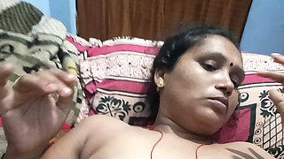 Sexy Bhabhi Romatice Sex Night with Stepbrother
