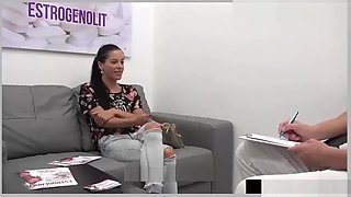 Babe want to big penis from doctor