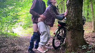 DUMB BLACK-HAIRED MONEYLESS HER BIKE IN THE FOREST & PAID WITH HER TWAT FOR THE REPAIR! FROM THE REAR SMASH WITH DIRTY FACIAL CUMSHOT AND DEEP GUZZLE!