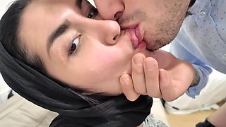 MIRA WHIT PAPI