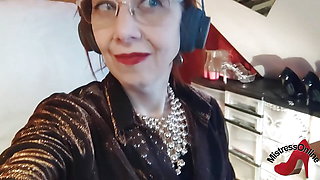 Hot and fur: MistressOnline comfortable and warm