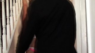 Brit bdsm sub dominated while squirting