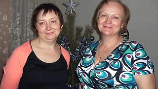 Dressed Undressed! Mature Mom and not daughter! Animation!